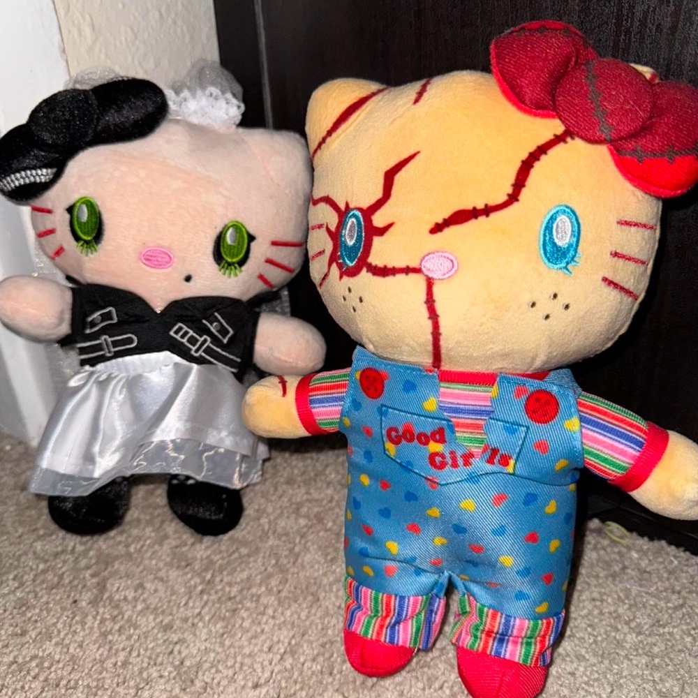 Cute Hello Kitty Horror-Themed Plush Toy Set